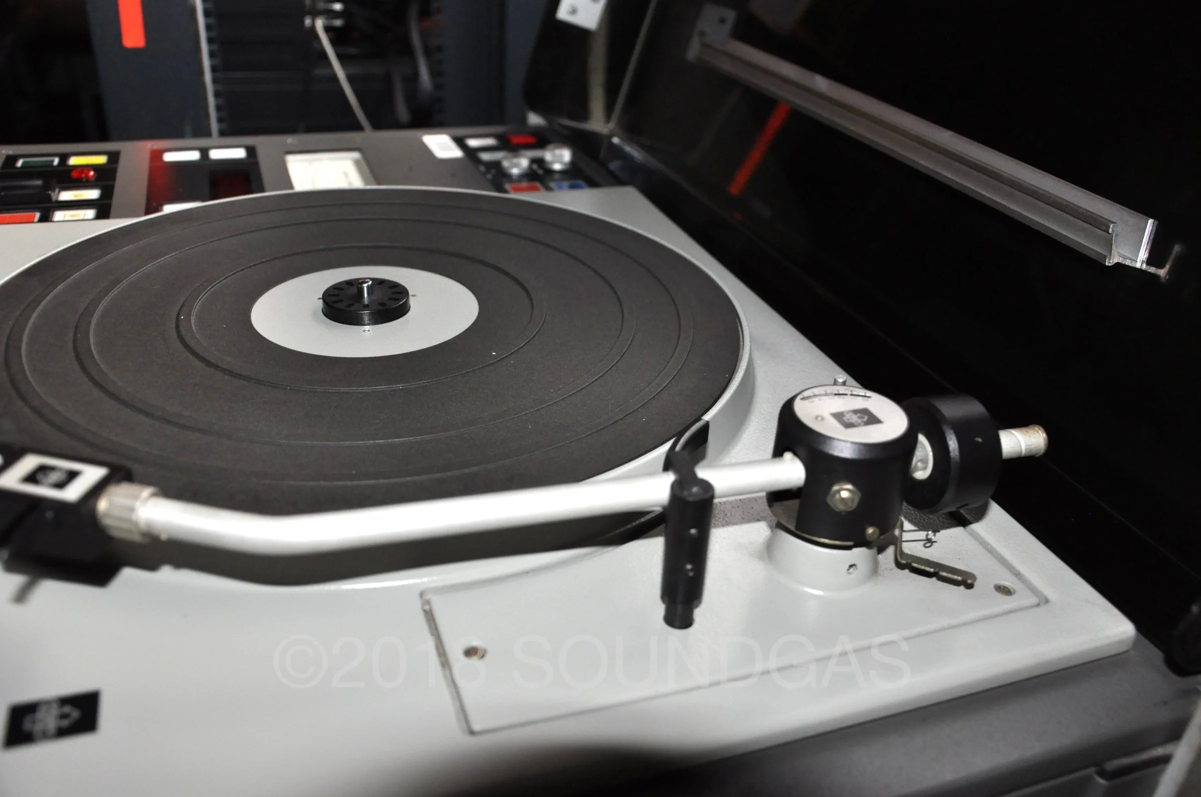 EMT 950 ex-BBC Professional Turntable - Image 10
